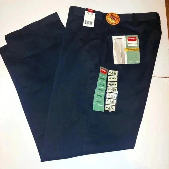 New w/ Tags MENS Wrangler  Cotton Black Khaki Pants Stain Blocker 38x32 38W 32L - Picture 1 of 5
